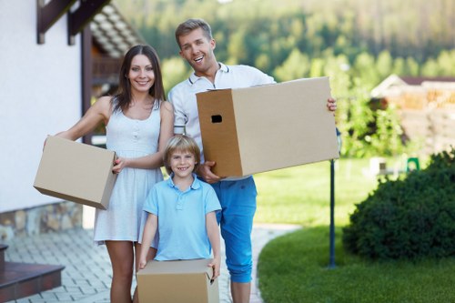 Local moving van serving homes and businesses around Finsbury Park