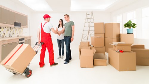 Risk assessment and safe loading practices during a man and van move